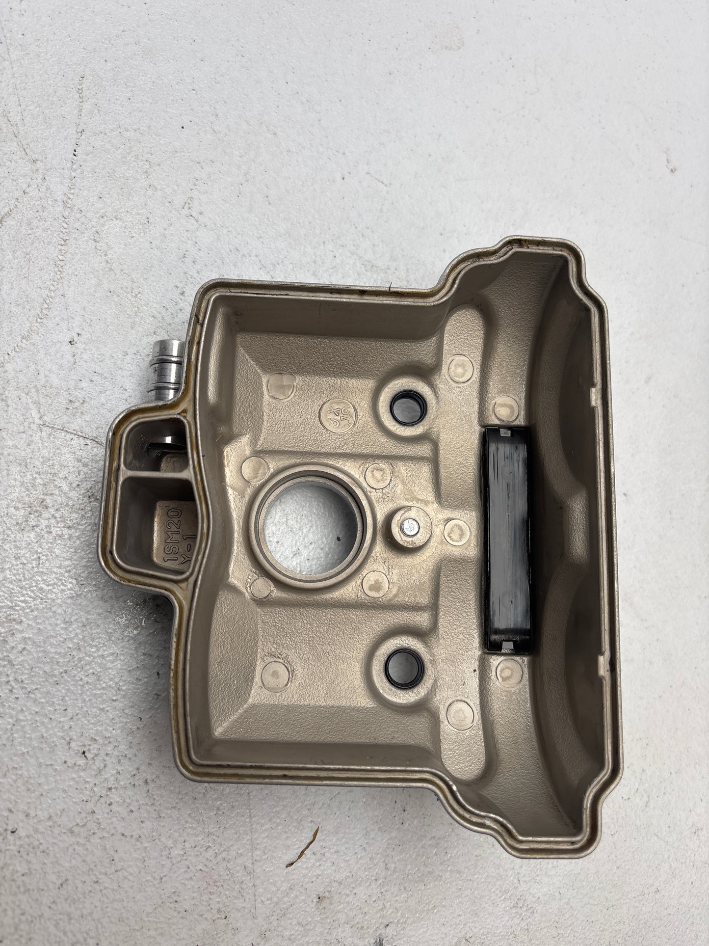 USED 2024 Yamaha YZ 250f Valve Cover PN# B7B-11190-00-00 #MM3