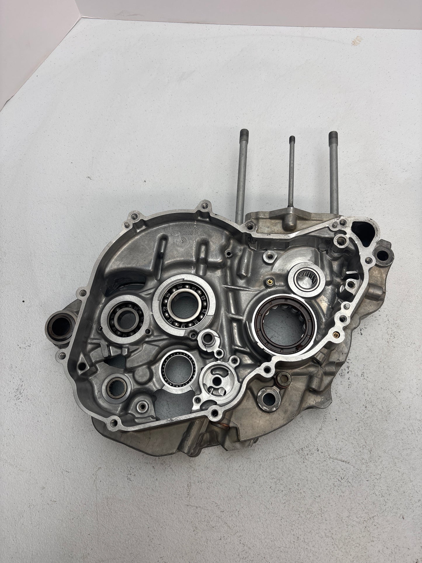 USED 2015 KTM 350 SXF Engine Cases PN# 77730100033 #35037
