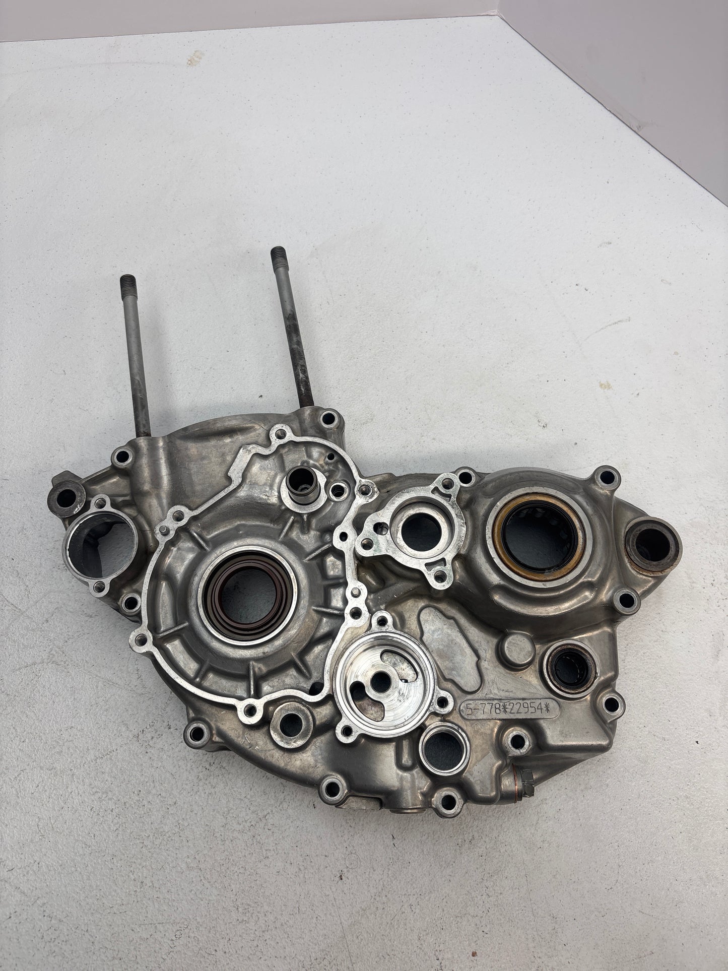 USED 2015 KTM 350 SXF Engine Cases PN# 77730100033 #35037