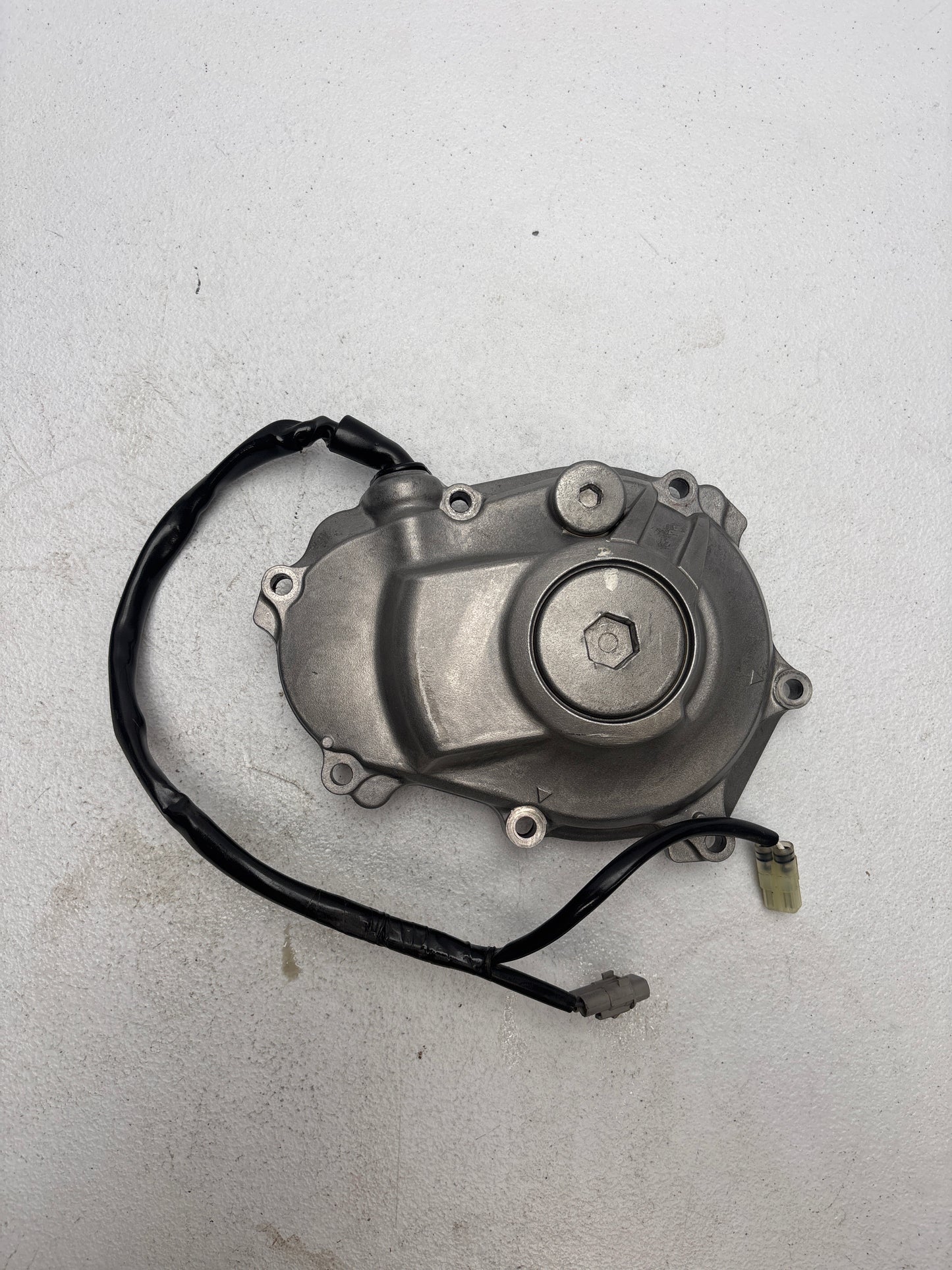 USED 2024 Yamaha YZ 250f Stator and Stator Cover PN# B7B-15411-00-00 BR9-81410-03-00#MM4