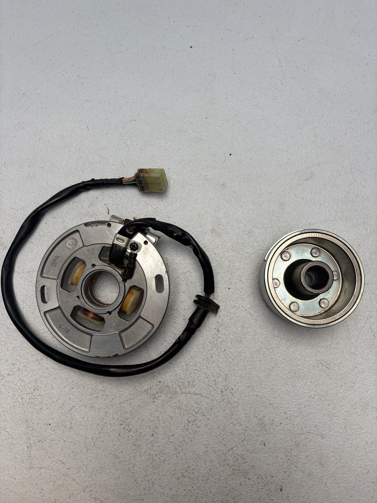 85550 USED 2013 Yamaha YZ 85 Stator and Flywheel PN# 4SS-85550-11-00 5PA-855 ...