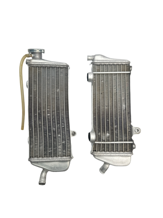 USED 2015 KTM 350sxf Radiators PN# 77035007300  77235008100 #3505