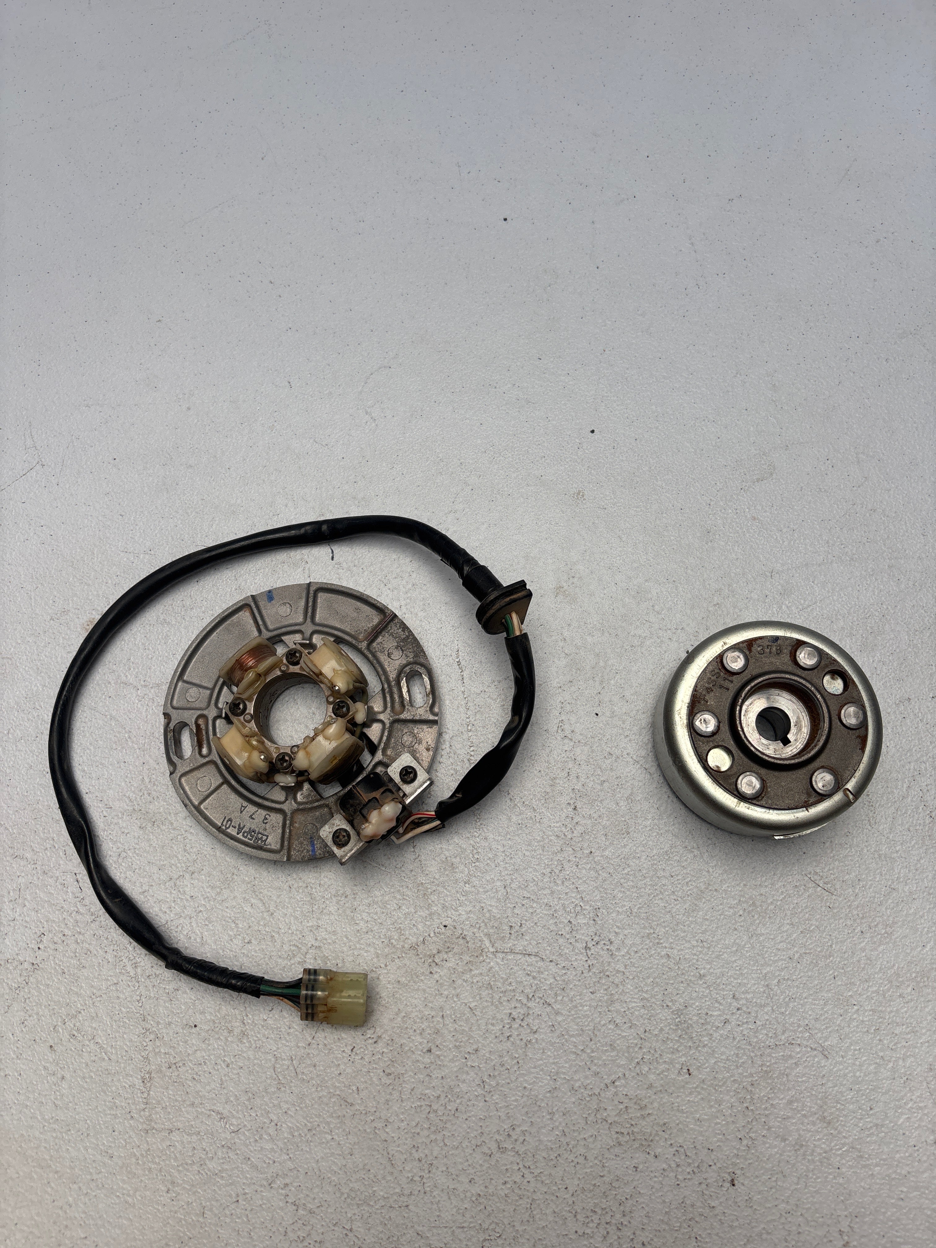 MadHornets Stator Base Assembly For Yamaha YZ65 & YZ85 (2002-2022) - Replaces 5PA-85560-01